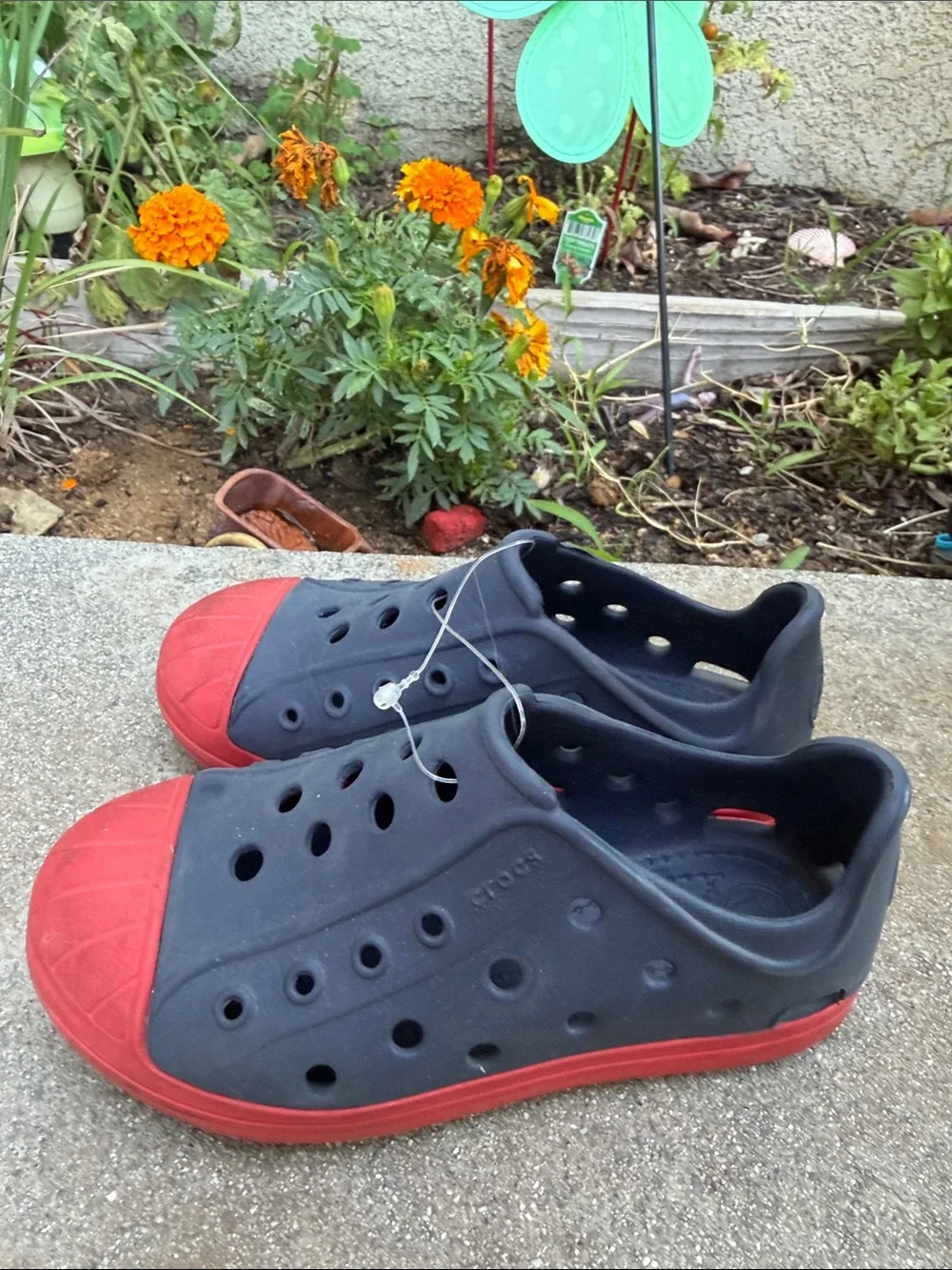 CROCS Toddler Blue and Red Bump It Slip On Shoes size 11